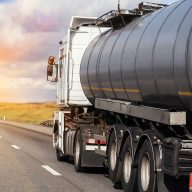 Leia mais sobre o artigo Carga líquida: quais os cuidados necessários no transporte?